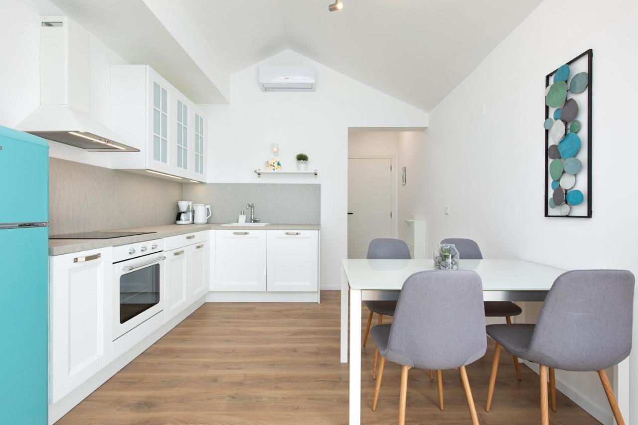Bellmar Apartments Njivice Eksteriør bilde