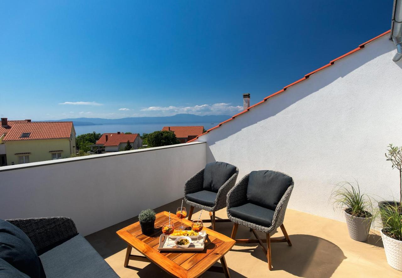 Bellmar Apartments Njivice Eksteriør bilde